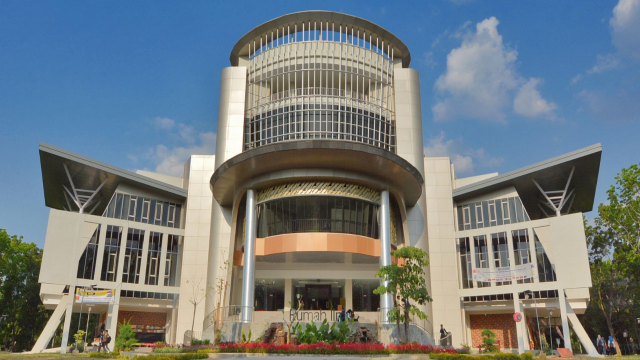 6 Universitas Terbaik di Semarang Dengan Fasilitas Lengkap Di Tahun 2025